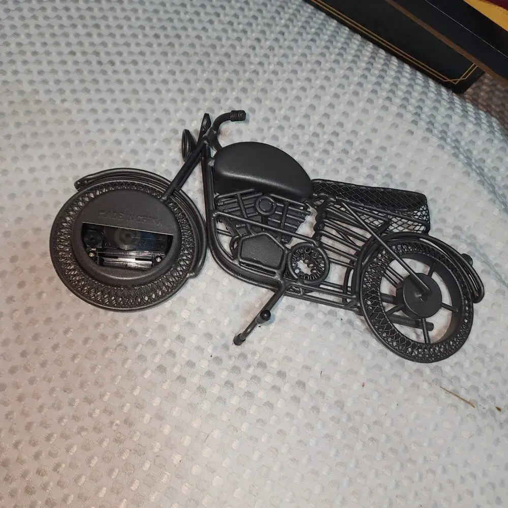 TIMEX COLLECTIBLE MOTORCYCLE METAL CLOCK